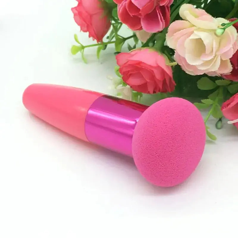Foundation Makeup Brush with Handle, Mushroom Stick
