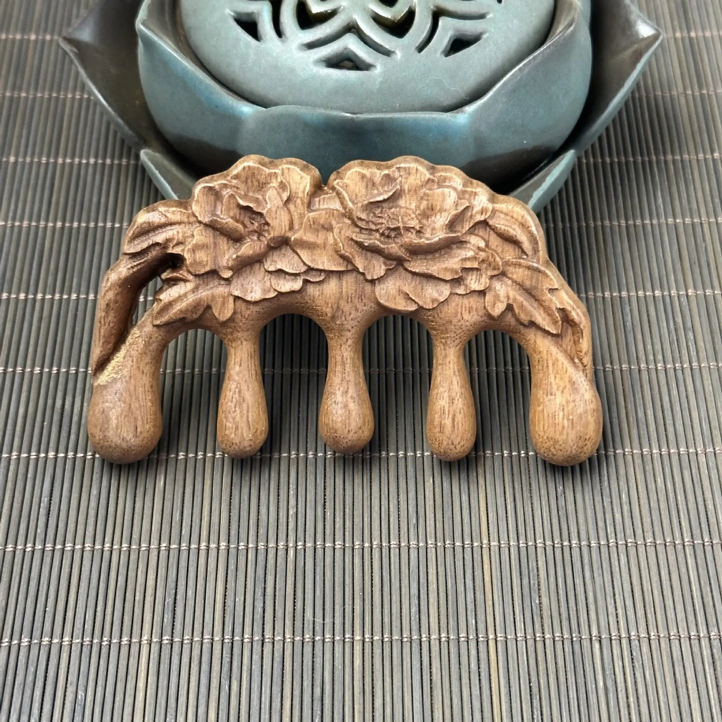 Handmade Golden Sandalwood Scalp Massager Comb