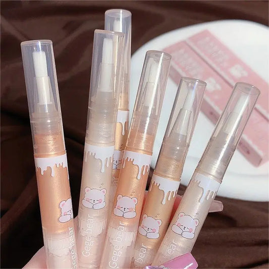 Liquid Highlighter with Polarizing Diamond Sparkle