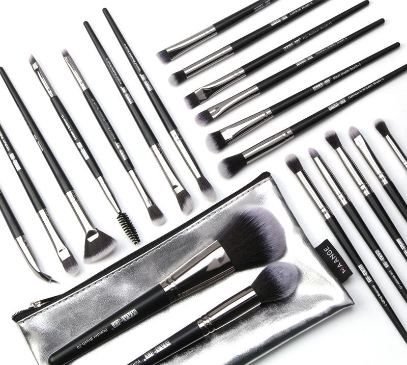 20-Piece Makeup Brush Set with Brush Bag
