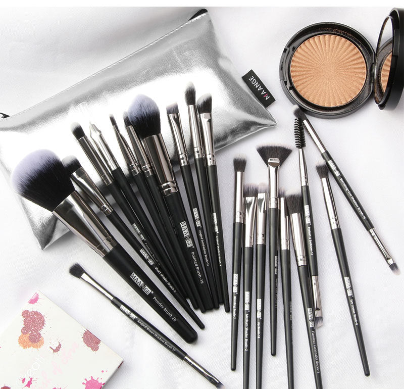 20-Piece Makeup Brush Set with Brush Bag