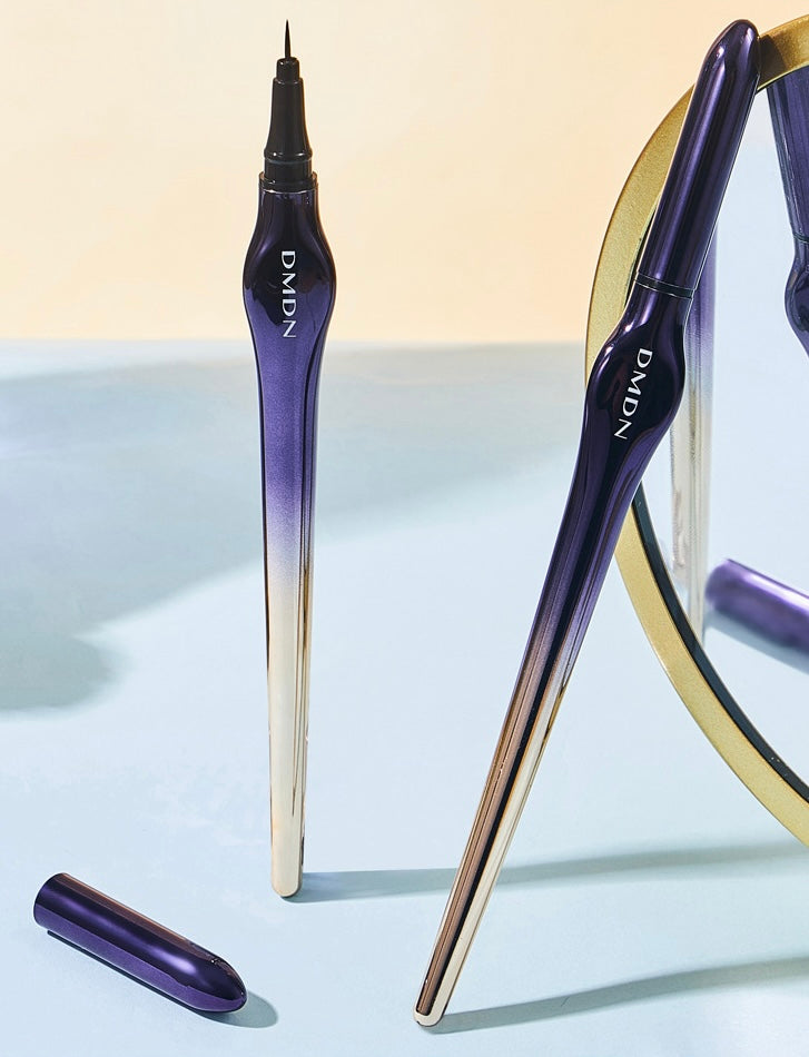 Quick-Dry Waterproof Liquid Eyeliner with Fine Tip