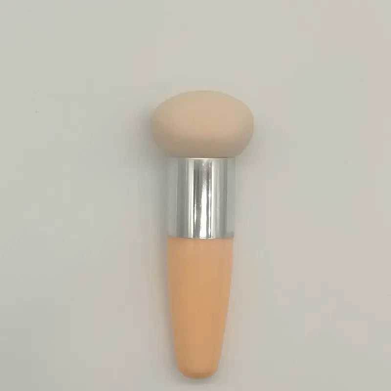 Foundation Makeup Brush with Handle, Mushroom Stick