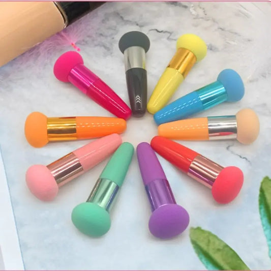 Foundation Makeup Brush with Handle, Mushroom Stick