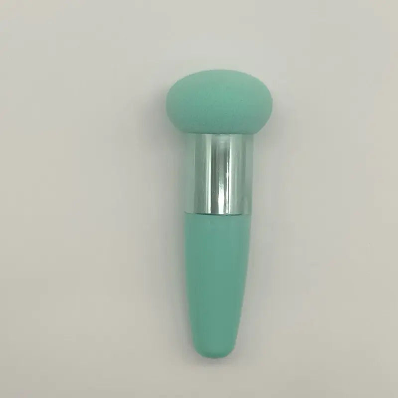 Foundation Makeup Brush with Handle, Mushroom Stick