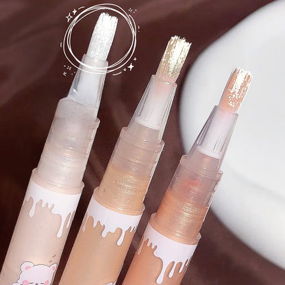 Liquid Highlighter with Polarizing Diamond Sparkle