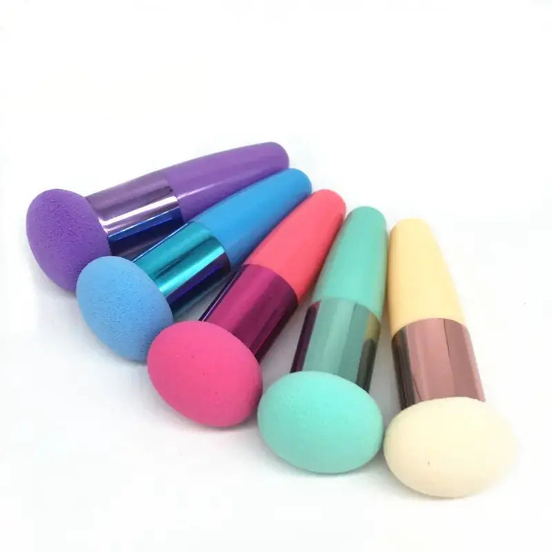 Foundation Makeup Brush with Handle, Mushroom Stick
